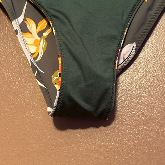 RAE Floral side tie swim bottom - Picture 11 of 13